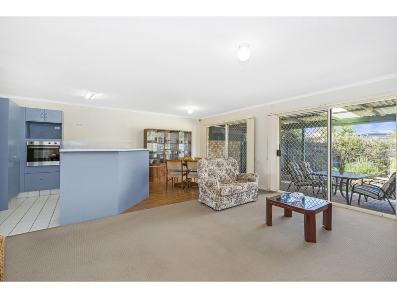 2 / 8 Cromer Court, Banora Point NSW 2486
