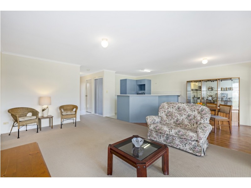 2 / 8 Cromer Court, Banora Point NSW 2486