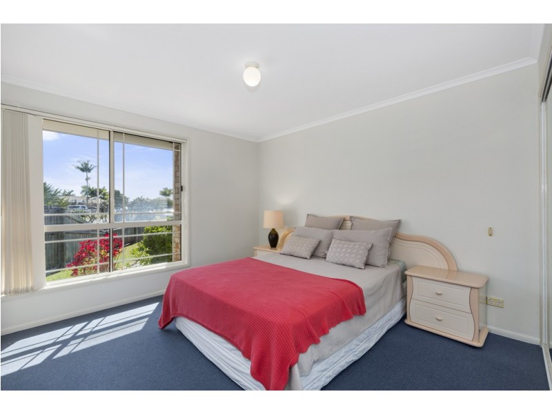 2 / 8 Cromer Court, Banora Point NSW 2486