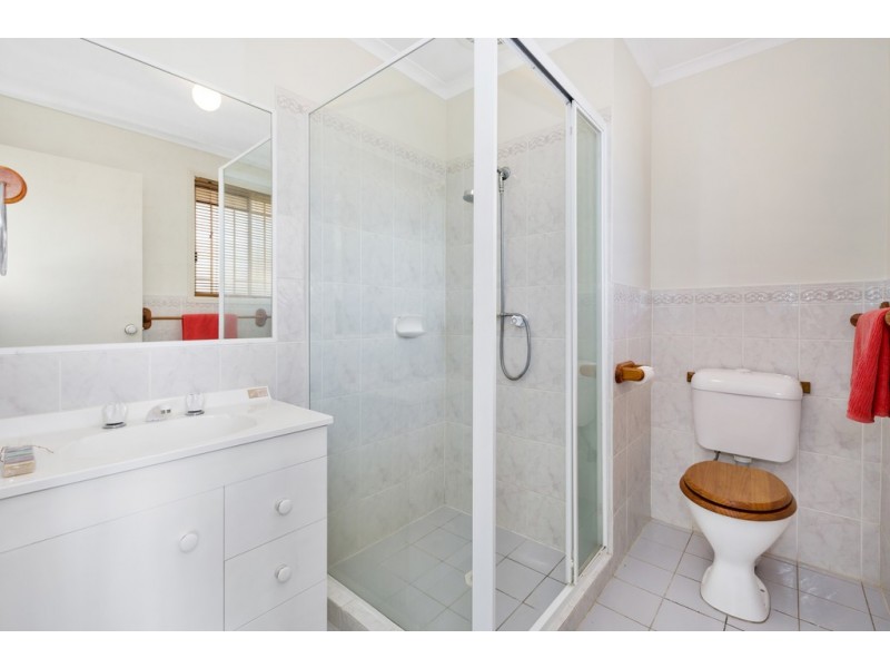 2 / 8 Cromer Court, Banora Point NSW 2486