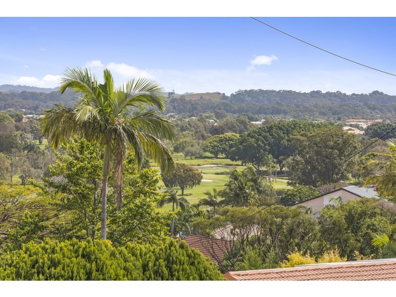 18 Cominan Avenue, Banora Point NSW 2486