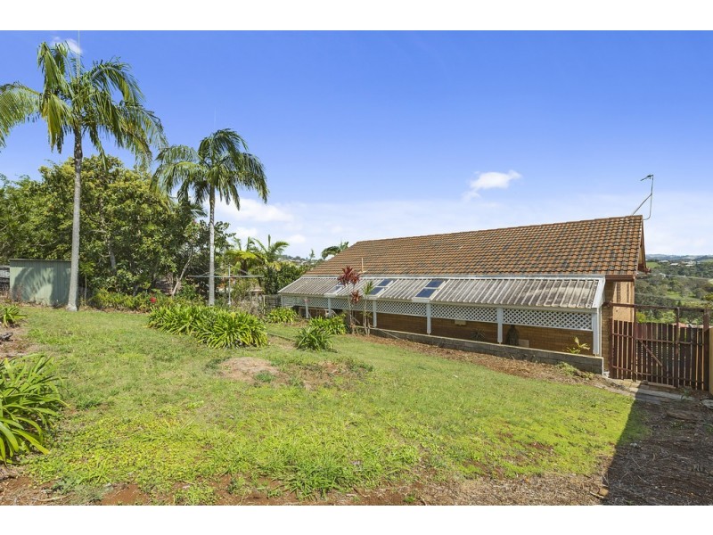 18 Cominan Avenue, Banora Point NSW 2486