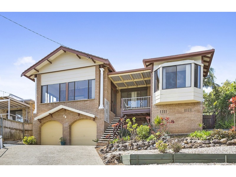 18 Cominan Avenue, Banora Point NSW 2486