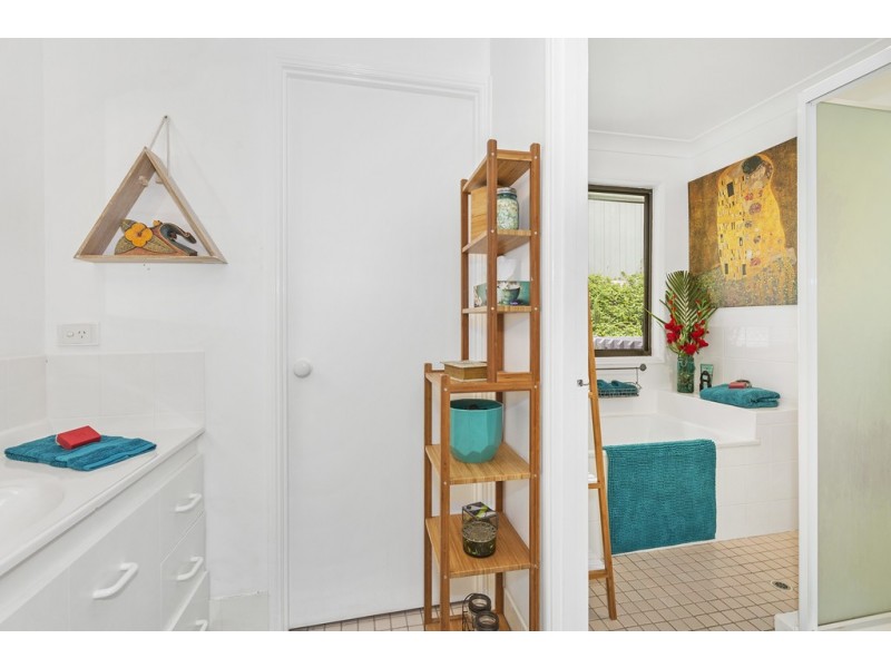 158 Broadwater Esplanade, Bilambil Heights NSW 2486