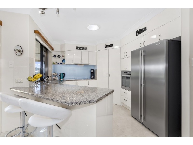 7 White Fig Court, Banora Point NSW 2486