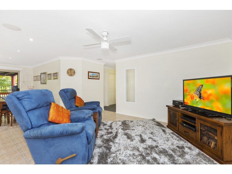 89 Avondale Drive, Banora Point NSW 2486