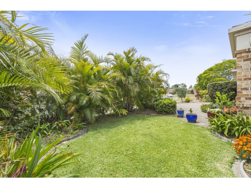 89 Avondale Drive, Banora Point NSW 2486
