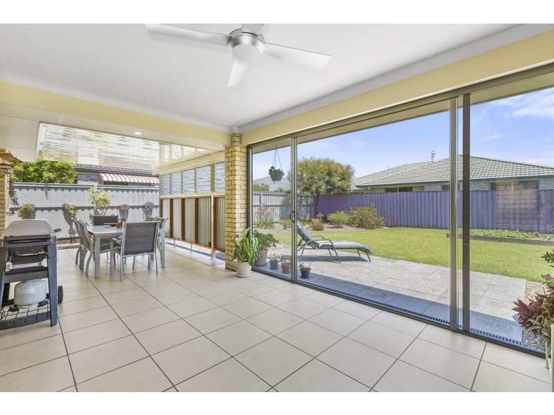 136 Botanical Circuit, Banora Point NSW 2486