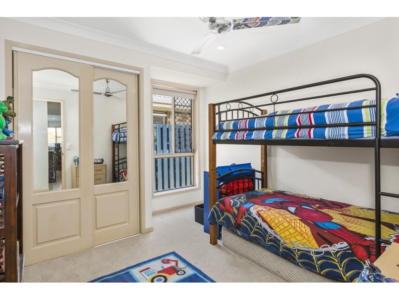 7 Riversdale Boulevard, Banora Point NSW 2486