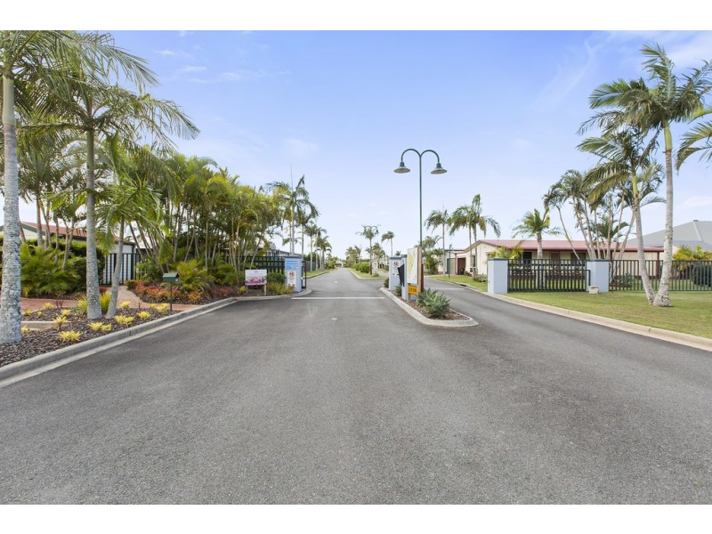 110 / 67 Winders Place, Banora Point NSW 2486