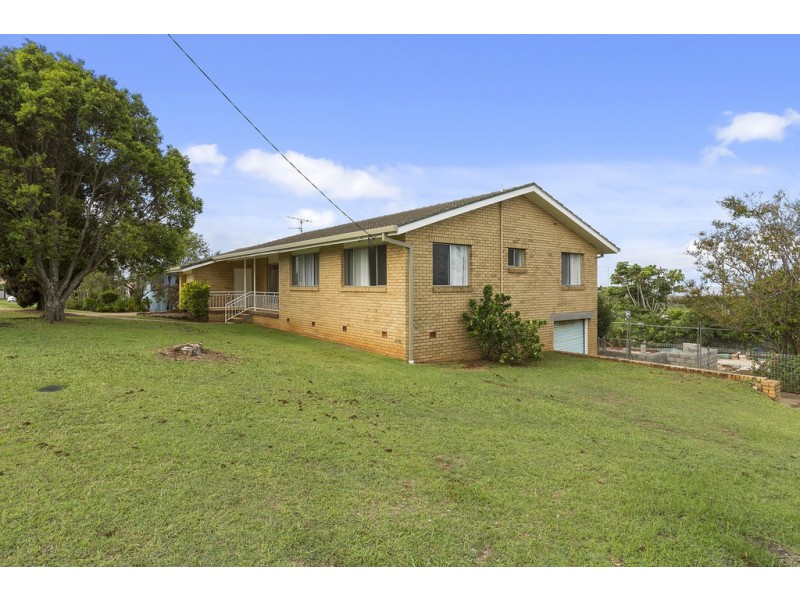 1 Kittiwake Street, Banora Point NSW 2486