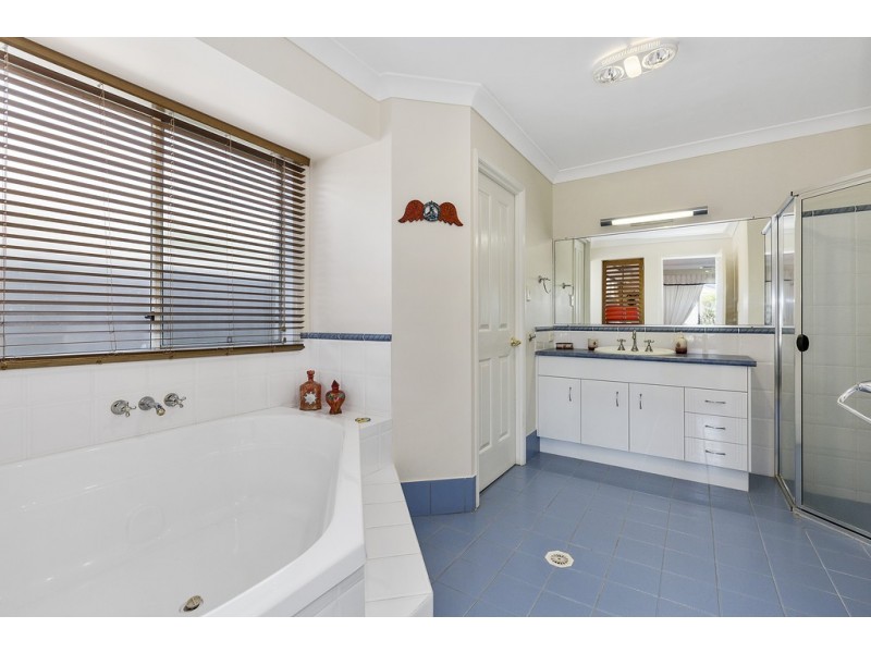 97 Winders Place, Banora Point NSW 2486