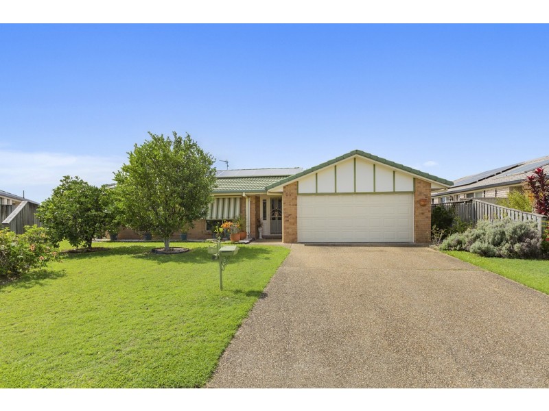 4 Minerva Court, Banora Point NSW 2486