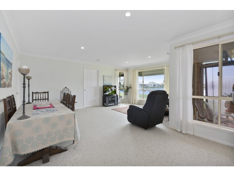 4 Minerva Court, Banora Point NSW 2486