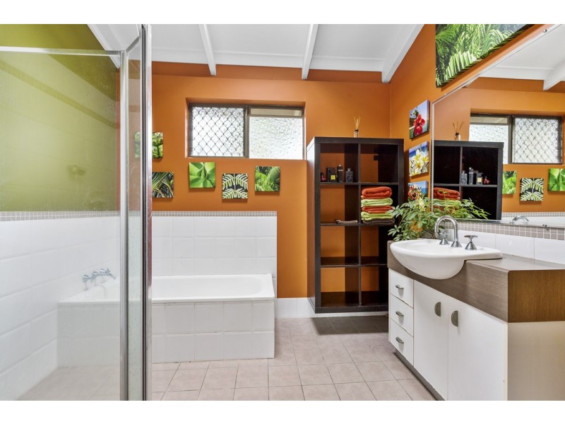 124 Peninsula Drive, Bilambil Heights NSW 2486