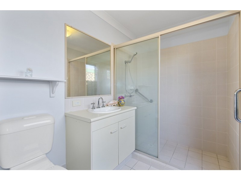 7 / 2 Macleay Court, Banora Point NSW 2486