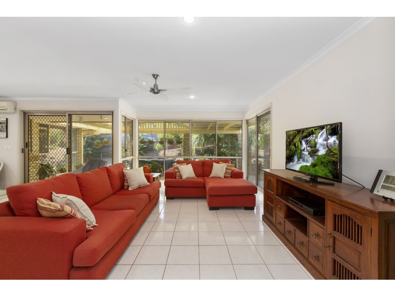 3 Chestnut Drive, Banora Point NSW 2486