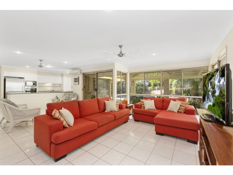 3 Chestnut Drive, Banora Point NSW 2486