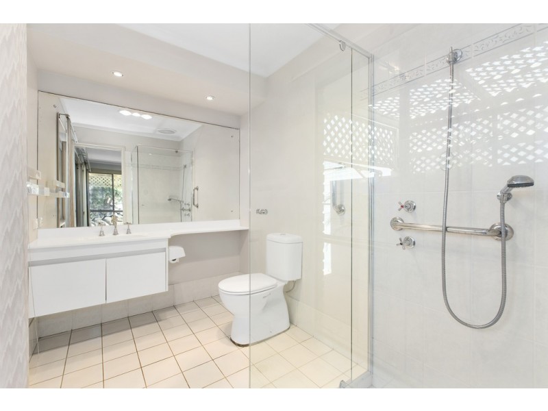 3 Chestnut Drive, Banora Point NSW 2486