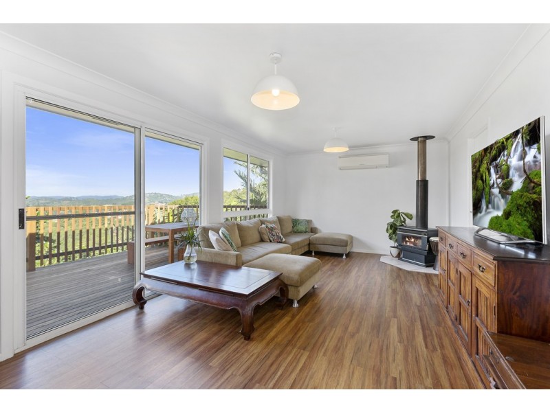 15 Broadwater Esplanade, Bilambil Heights NSW 2486