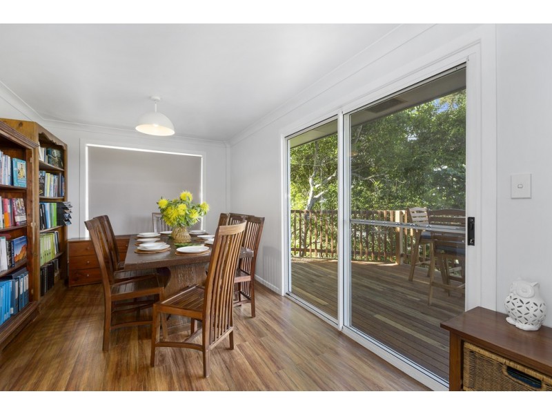 15 Broadwater Esplanade, Bilambil Heights NSW 2486