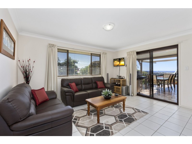 30 Lakeview Terrace, Bilambil Heights NSW 2486