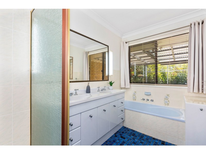 30 Lakeview Terrace, Bilambil Heights NSW 2486