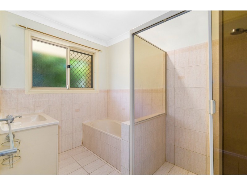4 Ash Drive, Banora Point NSW 2486