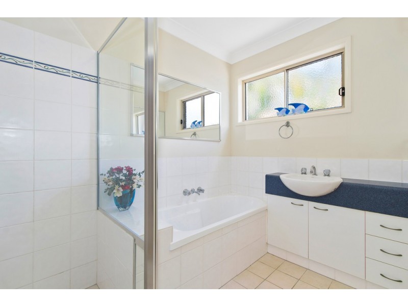 2 / 1 Rosella Close, Tweed Heads South NSW 2486