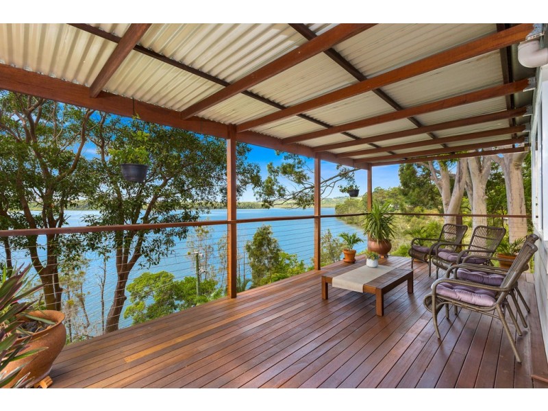 132 Broadwater Esplanade, Bilambil Heights NSW 2486