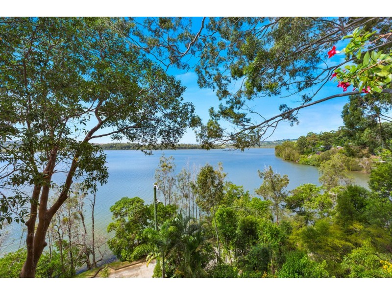 132 Broadwater Esplanade, Bilambil Heights NSW 2486