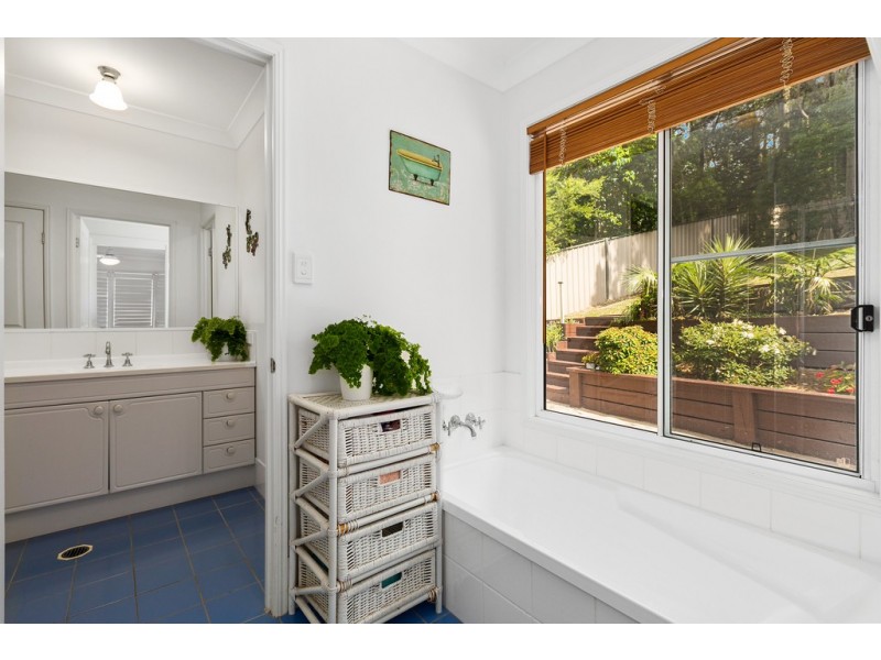 132 Broadwater Esplanade, Bilambil Heights NSW 2486