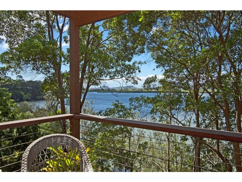 132 Broadwater Esplanade, Bilambil Heights NSW 2486