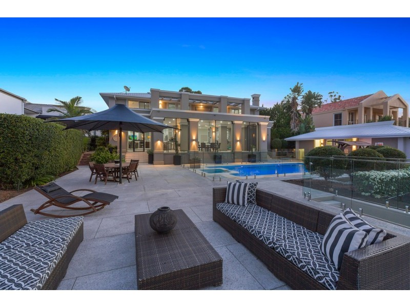 5694 Observation Crescent, Sanctuary Cove QLD 4212