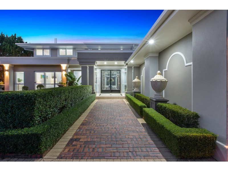 5694 Observation Crescent, Sanctuary Cove QLD 4212