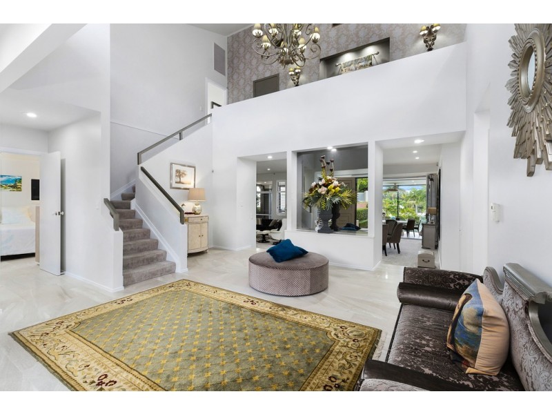 5694 Observation Crescent, Sanctuary Cove QLD 4212