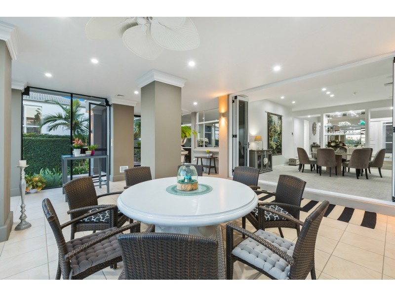 5694 Observation Crescent, Sanctuary Cove QLD 4212