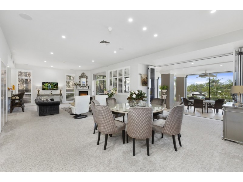 5694 Observation Crescent, Sanctuary Cove QLD 4212