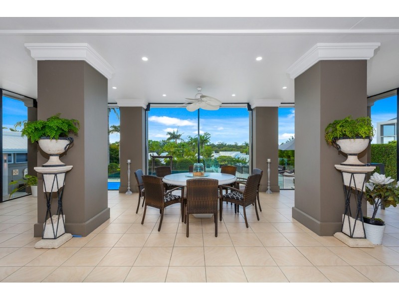 5694 Observation Crescent, Sanctuary Cove QLD 4212