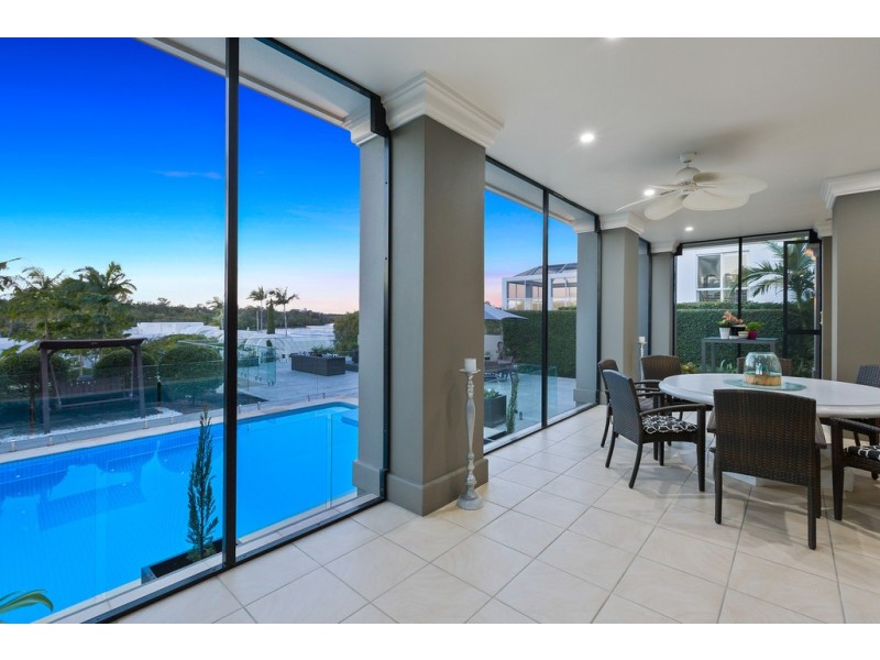 5694 Observation Crescent, Sanctuary Cove QLD 4212