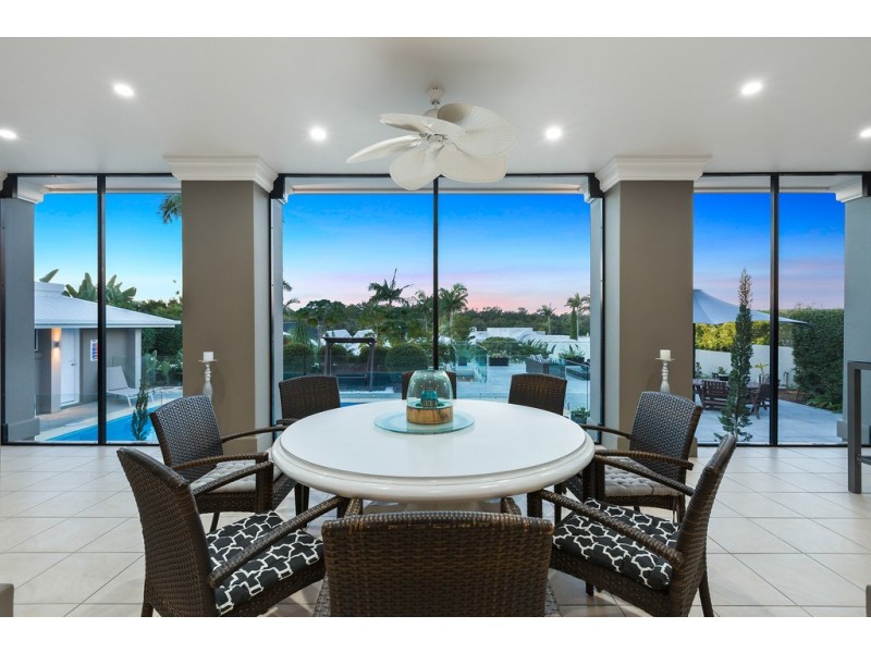 5694 Observation Crescent, Sanctuary Cove QLD 4212