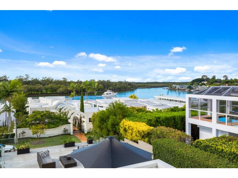 5694 Observation Crescent, Sanctuary Cove QLD 4212