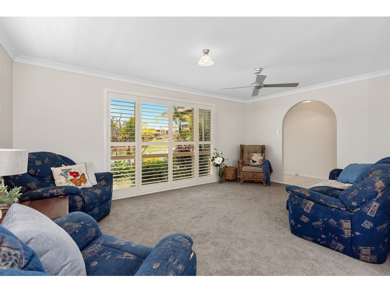 18 Warringa Drive, Bilambil Heights NSW 2486