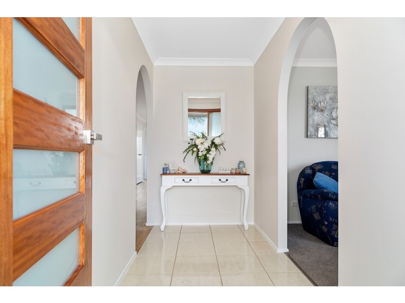 18 Warringa Drive, Bilambil Heights NSW 2486