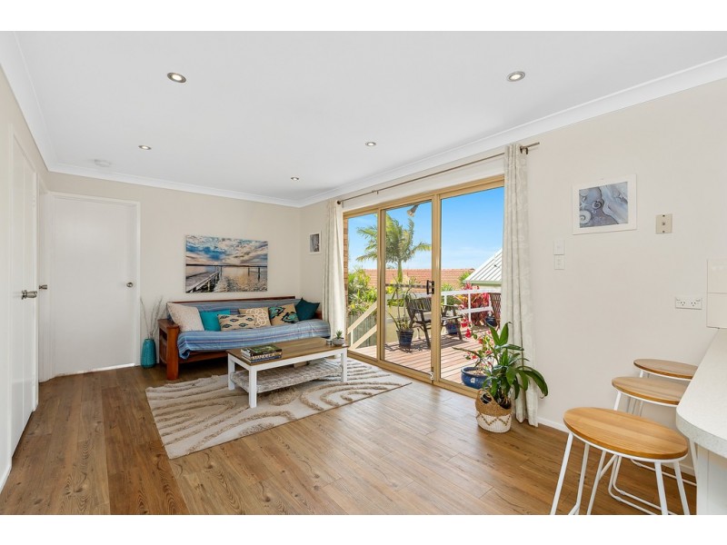 18 Warringa Drive, Bilambil Heights NSW 2486