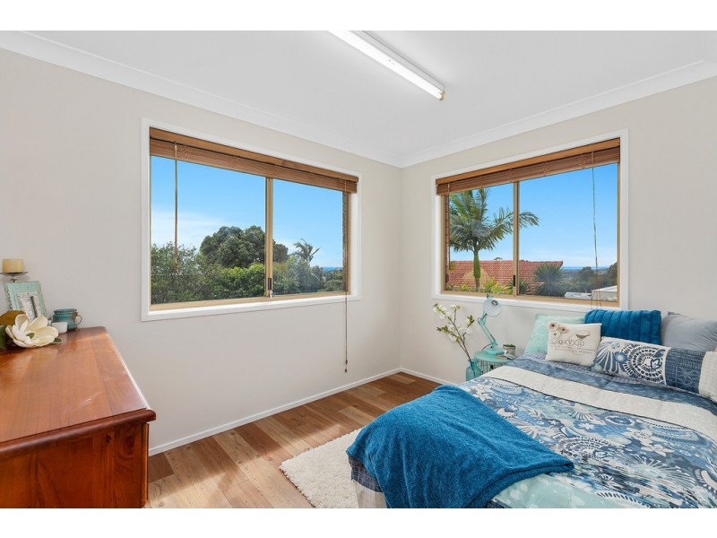 18 Warringa Drive, Bilambil Heights NSW 2486