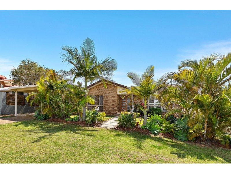 18 Warringa Drive, Bilambil Heights NSW 2486