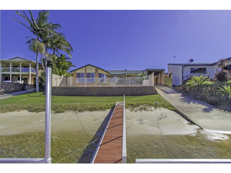 44 Bosun Boulevard, Oxley Cove, Banora Point NSW 2486