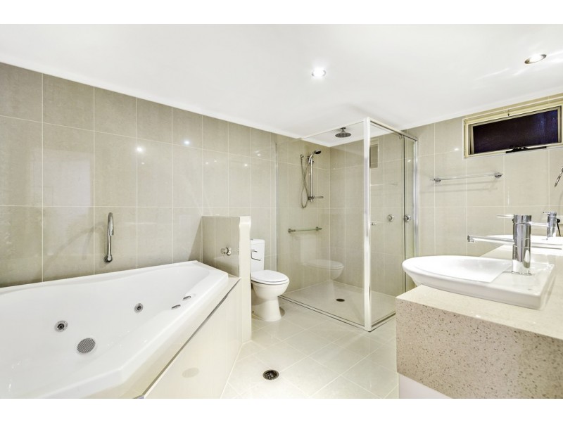 36 / 24 Seaview Road, Banora Point NSW 2486