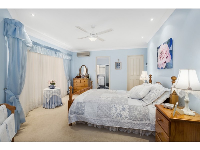 32 Champagne Drive, Tweed Heads South NSW 2486